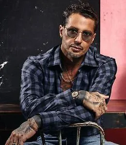 Fabrizio Corona, Tribunale di Sorveglianza: &laquo;Patologia psichiatrica, si curi a casa&raquo;