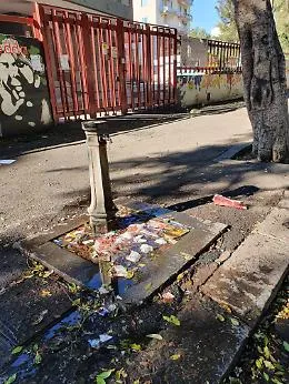 Catania: scene di degrado in piazza Majorana e Montessori