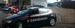 Furto in un negozio e poi in fuga con la motoape: arrestato