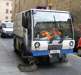 Cianciana, il comune si dota di una spazzatrice