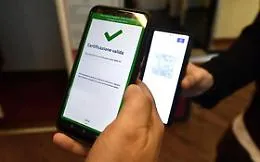 Covid, via i colori per le Regioni e proroga Green pass per chi ha il booster