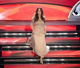 Sanremo, scoppia "caso" Ferilli su un fuori onda dell'attrice: &laquo;...Pezzo di m...*&raquo;