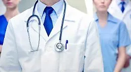 Quattro medici siciliani su cinque sognano la "fuga" dalla sanit&agrave; pubblica