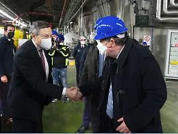 Draghi: "Dal Pnrr 30 miliardi alla ricerca. Pi&ugrave; donne scienziate"