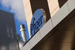 Pfizer, allarme sindacati: &laquo;I lavoratori catanesi invitati a trasferirsi ad Ascoli&raquo;