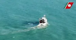 Sciacca, il drone "scopre" il peschereccio che usa le reti illegali
