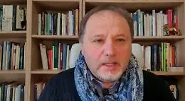 Il sociologo Pira: &laquo;Si combatte con le armi e con le fake news&raquo;