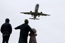 Spazio aereo italiano chiuso a Mosca, per 4 studenti il rientro a casa &egrave; un'odissea