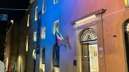 L'Accademia delle Belle Arti si colora di giallo e bl&ugrave;
