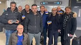 De Zerbi e il suo staff sono rientrati in Italia: &laquo;Stop alla guerra e Ucraina libera&raquo;