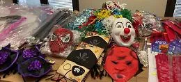 Costumi e giocattoli di Carnevale non regolari: 131.700 articoli sequestrati