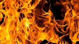 Fuga di gas e poi fiammata da una bombola: morta 90enne e 4 feriti