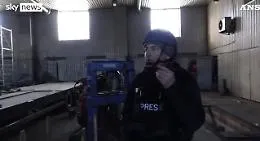 Auto di Sky News Uk sotto pioggia di proiettili: il video della troupe