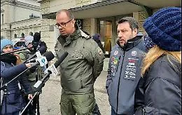 Salvini contestato a Przemysl, il sindaco: &laquo;Lei aveva la maglietta di Putin, io non la ricevo&raquo;
