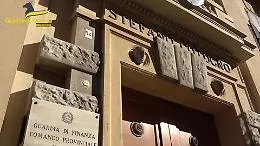 Messina, Gdf sequestra 400 mimose ai fiorai abusivi