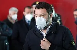 &laquo;Zecca tedesca&raquo;, Salvini sar&agrave; processato per avere diffamato Carola Rackete