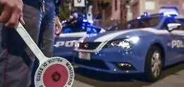 Controlli della Polizia in negozi a Palermo: multe e sequestri