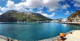 E' boom di case all'asta alle Eolie: in vendita ruderi, ville e anche un hotel di lusso