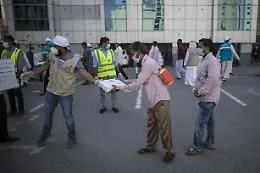 Ramadan: sceicco Dubai lancia la campagna 'un miliardo di pasti'