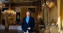 Auguri Alberto Angela, compie 60 anni il divulgatore pi&ugrave; amato della Tv