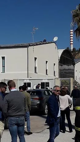 Clamorosa protesta dell'imprenditore Tot&ograve; Moncada