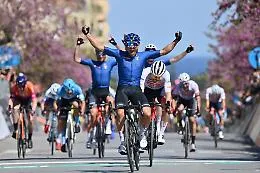 Giro di Sicilia, prima tappa a Matteo Malucelli che esulta: &laquo;Avevo bisogno di questa vittoria&raquo;
