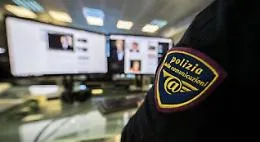 Pedopornografia, la Polizia postale arresta un uomo in provincia di Catania: aveva 2.700 video con minori