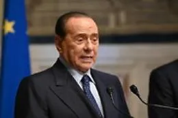 Centrodestra, Berlusconi "pompiere di Sicilia": le candidature decise in un vertice a tre con Salvini e Meloni