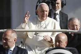 Il Papa sulla figura della suocera: &laquo;Personaggio mitico, a volte la si pensa come fosse il diavolo&raquo;