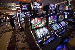 Palermo, rapinano il "cassiere" della sala bingo: il bottino &egrave; di 20 mila euro