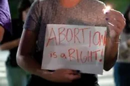 La Corte Suprema vuole cancellare la legge del '73 che garantisce l'aborto