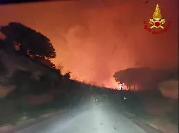 Incendi, il sindaco di Cefal&ugrave;: "Date ai Comuni le risorse"