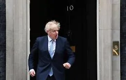 Brexit: prima mossa Johnson per modifica unilaterale protocollo