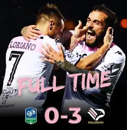 Play off, il Palermo asfalta il FeralpiSal&ograve; e ha un piede nella finale per la serie B