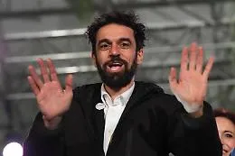 Alla fine Giarrusso fa "outing": &laquo;Ho parlato con Cateno De Luca, proviamo a trovare un'intesa&raquo;