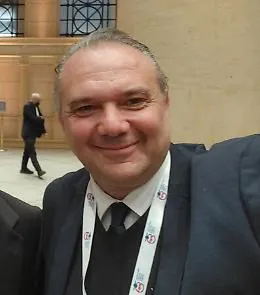 Messina, presidente Confcommercio tenta di sedare lite tra ragazzi e viene aggredito