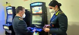 Vincite da gioco online per 3,7 milioni, ma prendevano il reddito di cittadinanza: 21 denunciati
