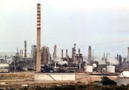 L'embargo al petrolio russo mette in ginocchio Priolo, a rischio diecimila posti di lavoro
