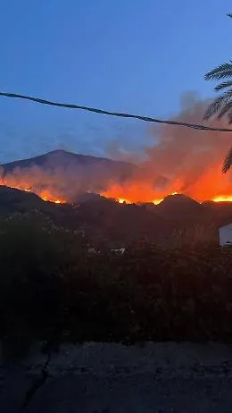 Incendio a Stromboli, esposto del sindaco di Lipari: &laquo;Non avevamo dato alcuna autorizzazione&raquo;