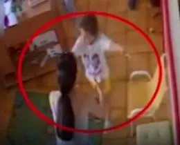 La piccola Elena uccisa con un coltello da cucina, la mamma era gelosa della compagna dell'ex. La Procura: "Omicidio premeditato"