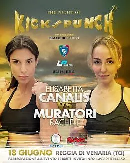Elisabetta Canalis sul ring di kickboxing: debutto vincente