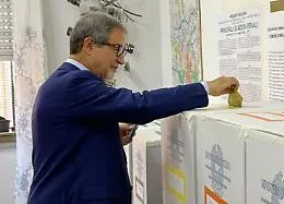 Che far&agrave; ora Musumeci? Lui non parla e aspetta. Ma De Luca: &laquo;Si dimetter&agrave; e si ricandider&agrave;&raquo;