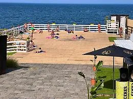 Catania, in piazza Europa ecco il solarium green, senza ferro e pi&ugrave; sicuro