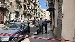 Omicidio alla Zisa, uomo ucciso in strada da colpi di pistola. Forse lite per incidente stradale