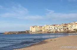Acque reflue maleodoranti nel mare di Cefal&ugrave;: esposto da movimento politico