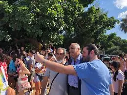 Il Gay Pride &egrave; tornato a Palermo, in testa al corteo il sindaco Lagalla