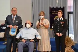 Lions 108Yb Sicilia, anno sociale si apre con la consegna di una borsa di studio al figlio del vice brigadiere Grasso