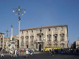 Dimissioni Pogliese, opposizione all'attacco: &laquo;Scappa da Catania per una poltrona pi&ugrave; comoda&raquo;