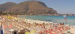 Motoscafo sperona una canoa al largo di Mondello. Presidente club: &laquo;Evitata una tragedia&raquo;