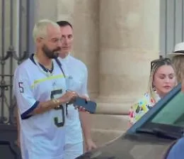 Madonna a Siracusa incantata da Caravaggio vuole conoscere la storia di Santa Lucia